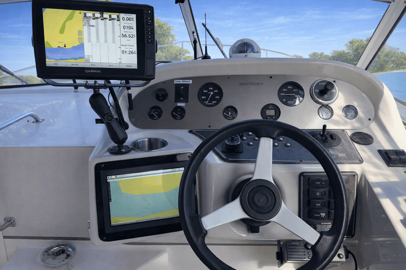 d3-k1 helm station installed on a boat